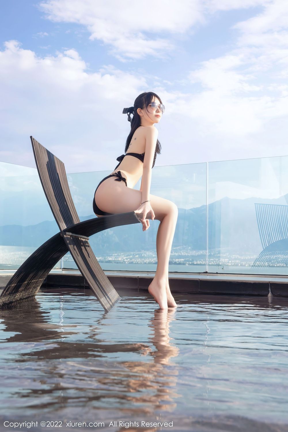 [XiuRen]高清写真图 2022.08.11 No.5422 奶瓶