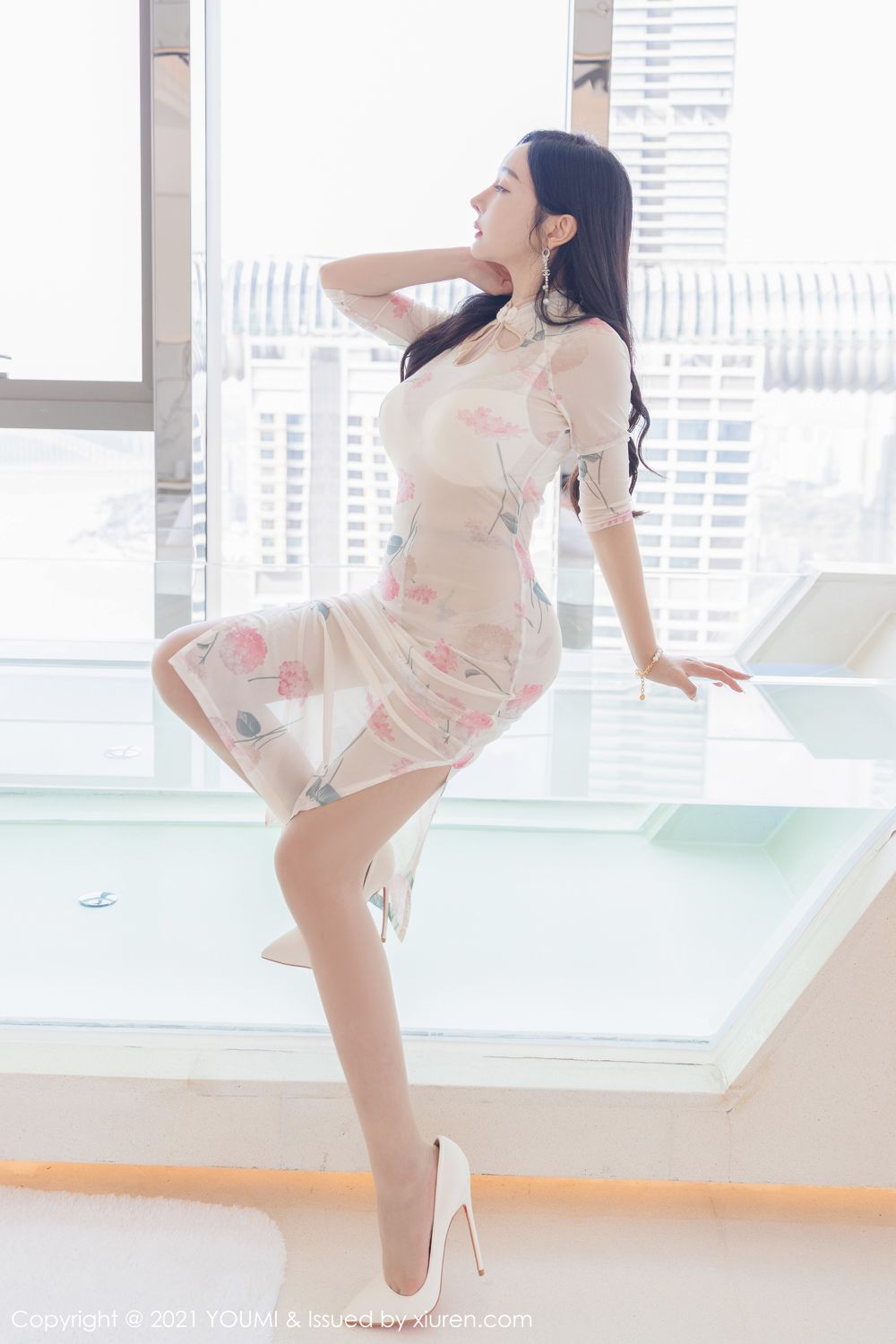 [YOUMI]高清写真图 2021.10.18 VOL.706 允薾