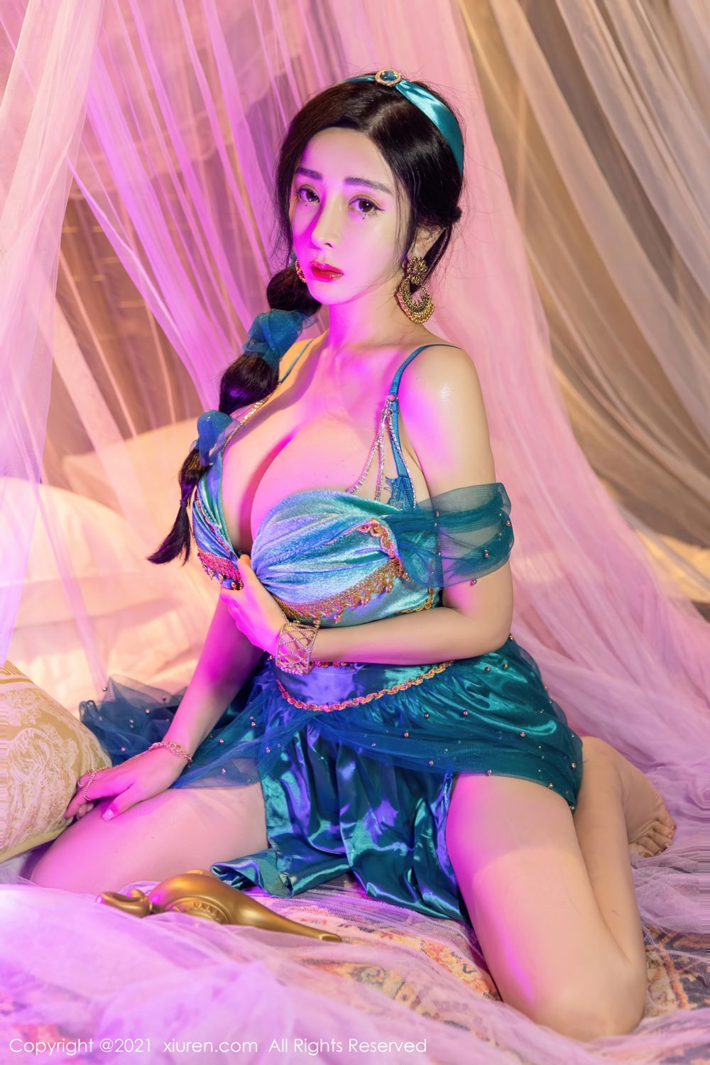 [XiuRen秀人网]高清写真图 2021.11.19 No.4243 允薾