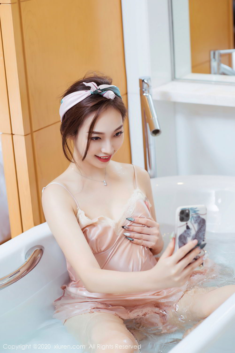 [XiuRen]高清写真图 2020.11.19 No.2801 郑颖姗