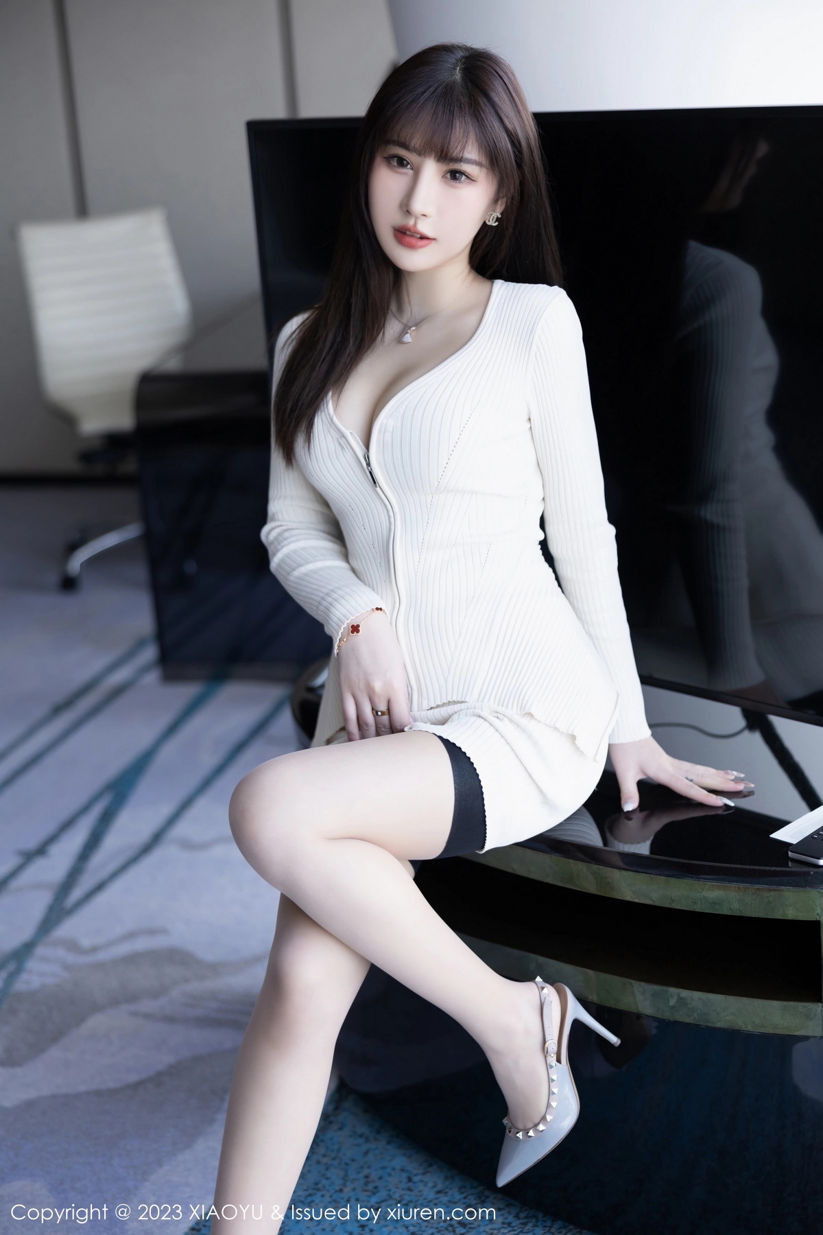 [XIAOYU]高清写真图 2023.02.15 VOL.966 张欣欣 短裙美臀
