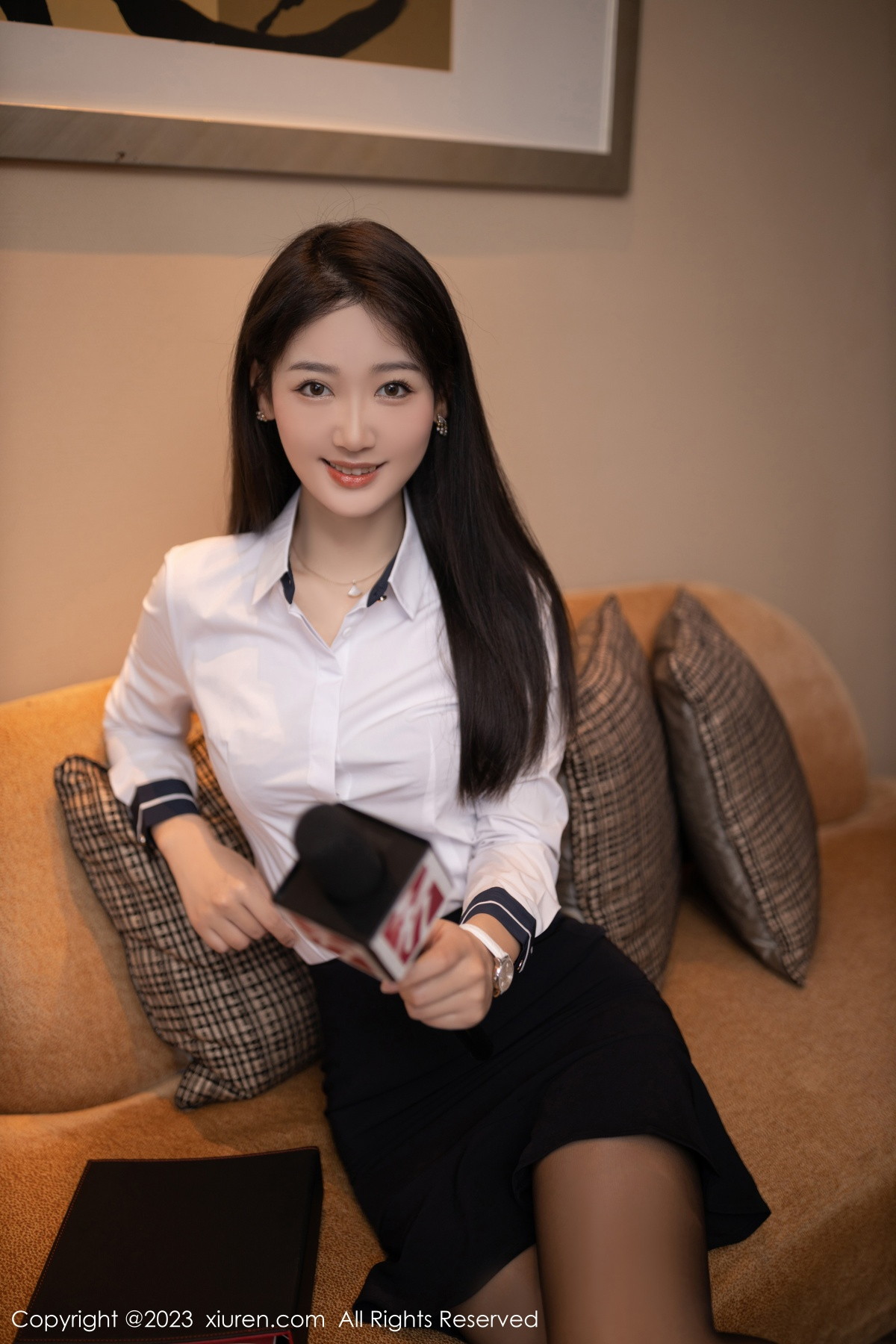 [XiuRen]高清写真图 2023.01.09 No.6106 唐安琪 黑丝美腿