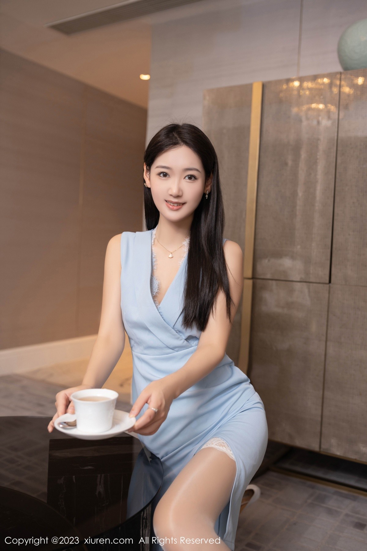 [XiuRen]高清写真图 2023.07.03 No.7017 唐安琪 丝袜美腿