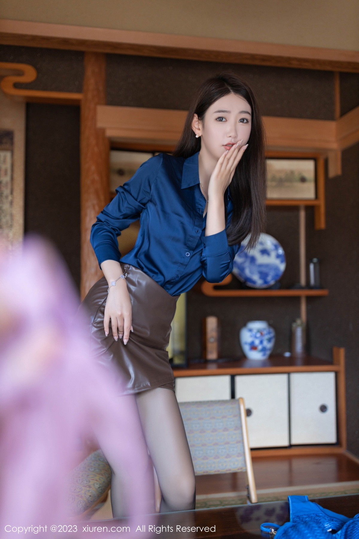 [XiuRen]高清写真图 2023.09.25 No.7439 唐安琪 黑丝美腿