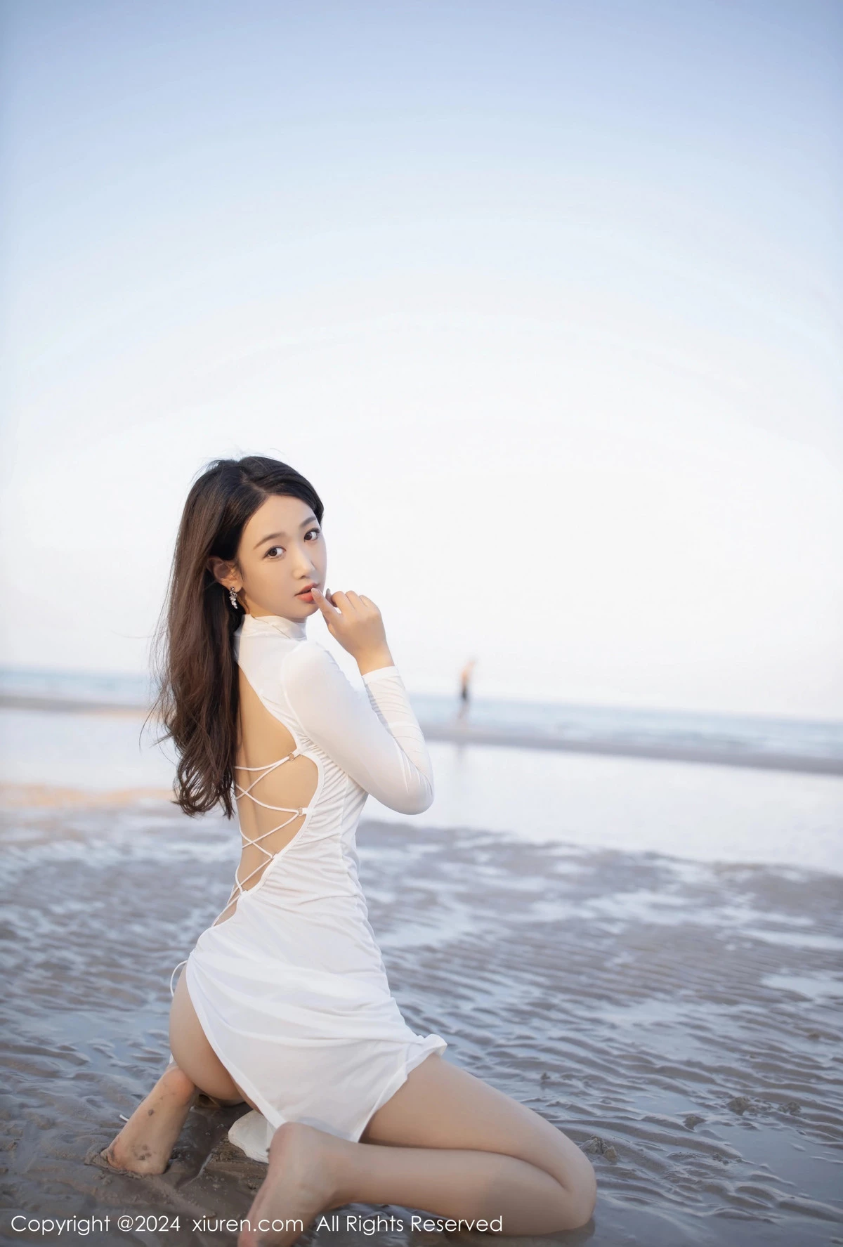 [XiuRen]高清写真图 2024.02.19 No.8110 唐安琪 沙滩美腿