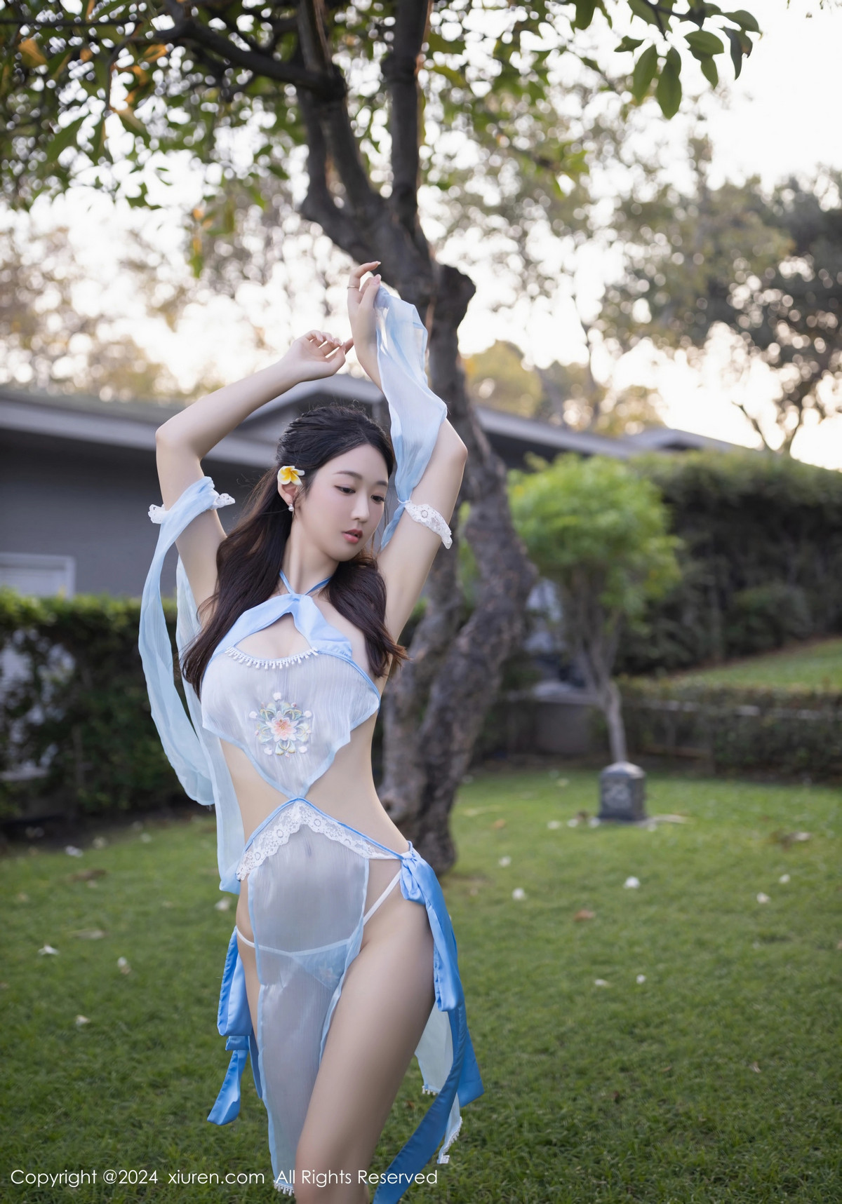 [XiuRen]高清写真图 2024.05.06 No.8492 唐安琪 美腿性感