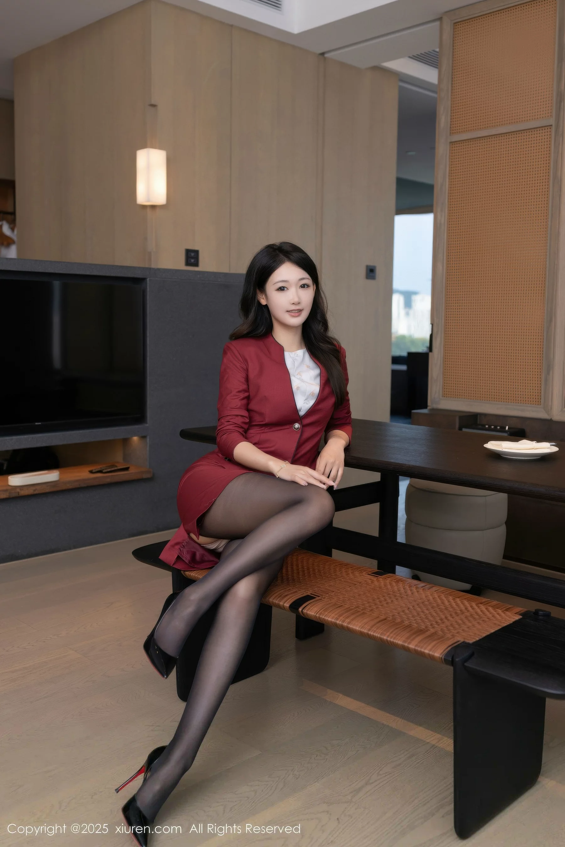 [XiuRen]高清写真图 2025.10.13 No.10864 唐安琪 空姐制服