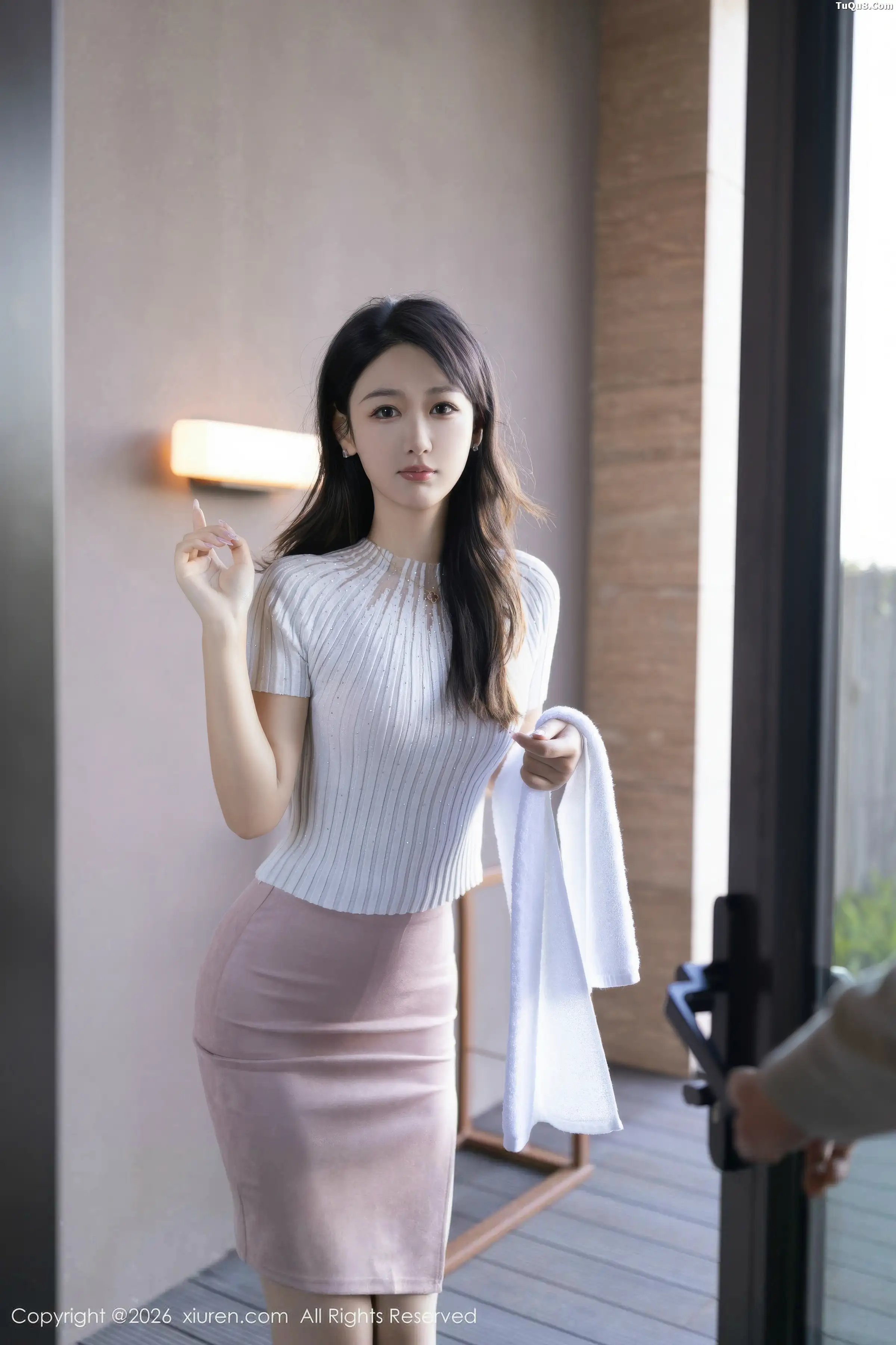 [XiuRen]高清写真图 2026.01.05 No.11195 唐安琪 超薄无内肉丝