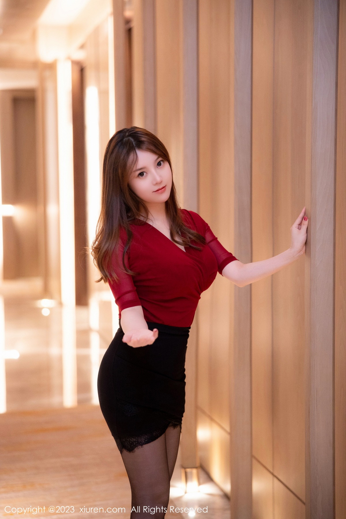 [XiuRen]高清写真图 2023.01.06 No.6096 豆瓣酱 黑丝美臀