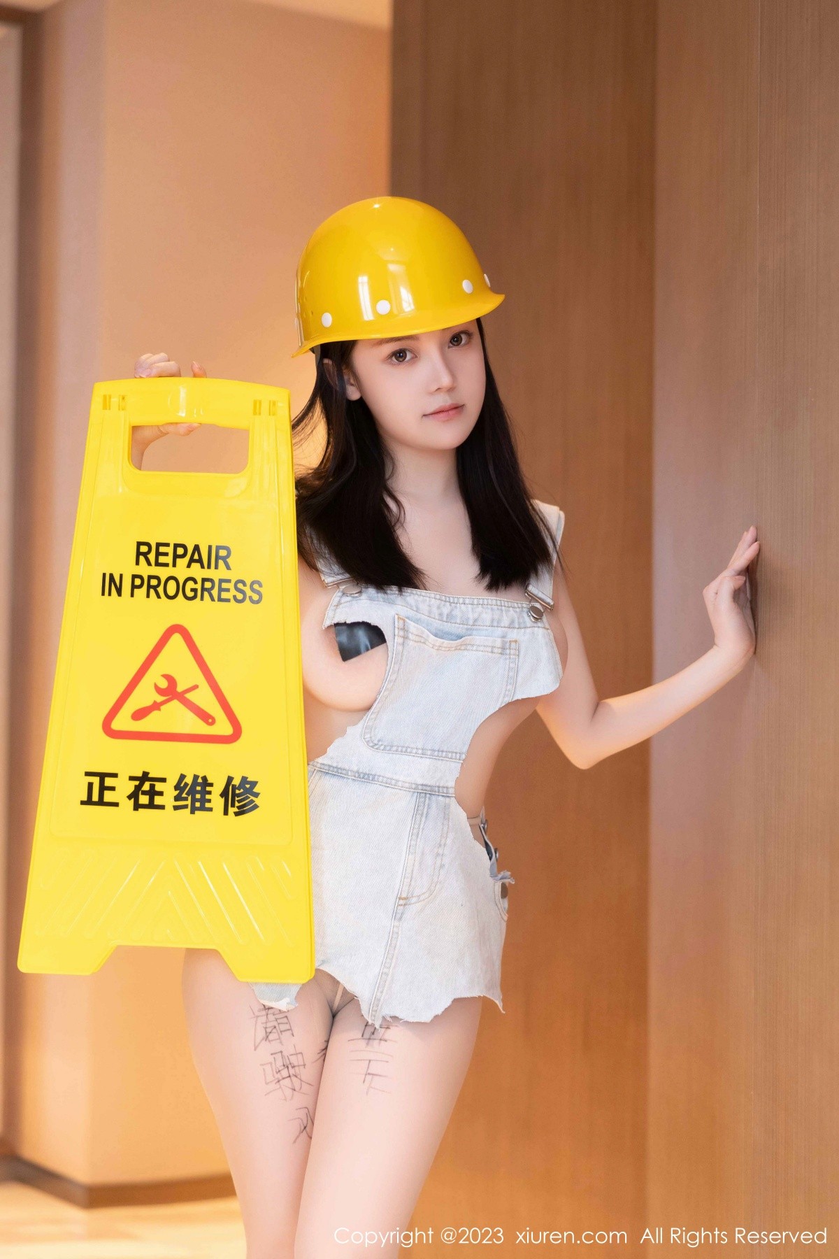 [XiuRen]高清写真图 2023.05.18 No.6760 豆瓣酱 丰腴美臀