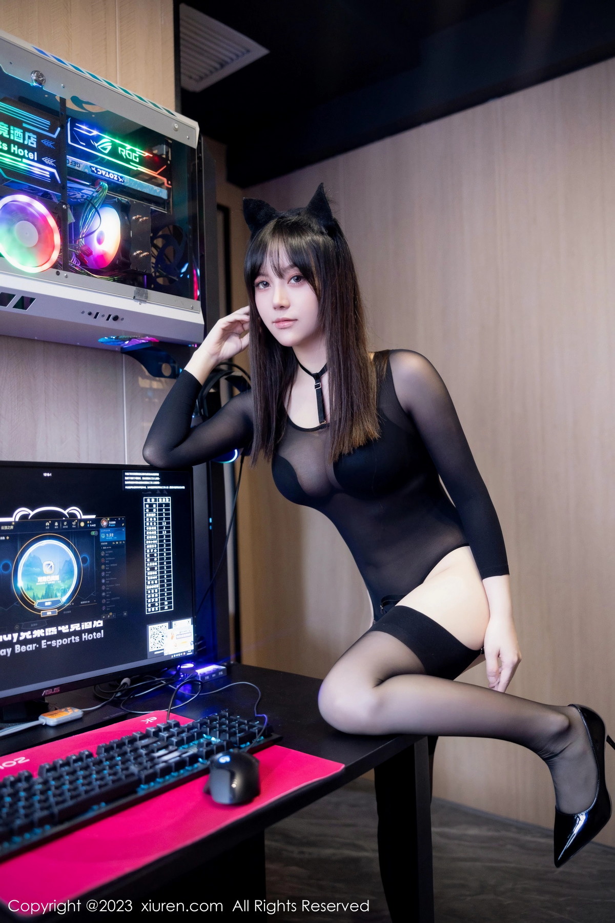[XiuRen]高清写真图 2023.10.13 No.7506 豆瓣酱 黑色美臀