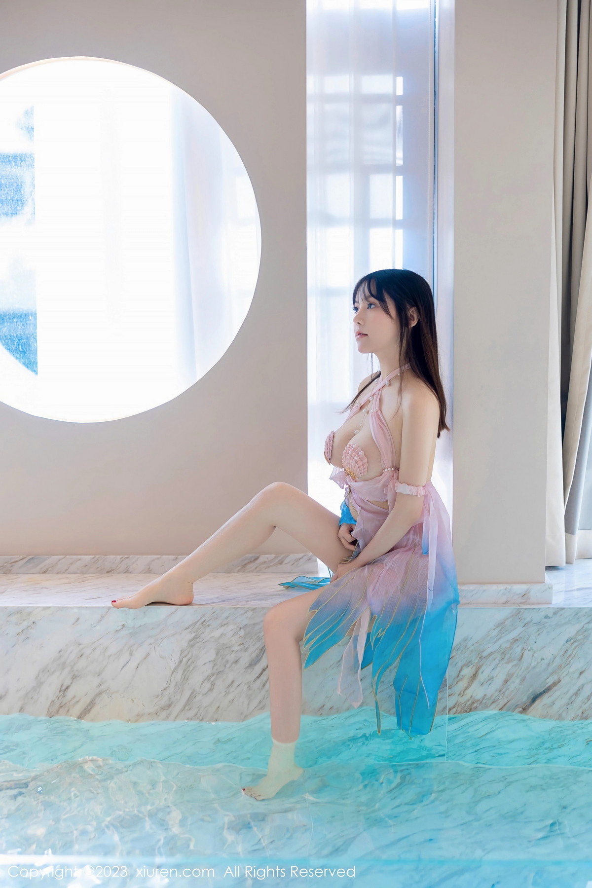 [XiuRen]高清写真图 2023.11.10 No.7650 豆瓣酱 丰腴美臀