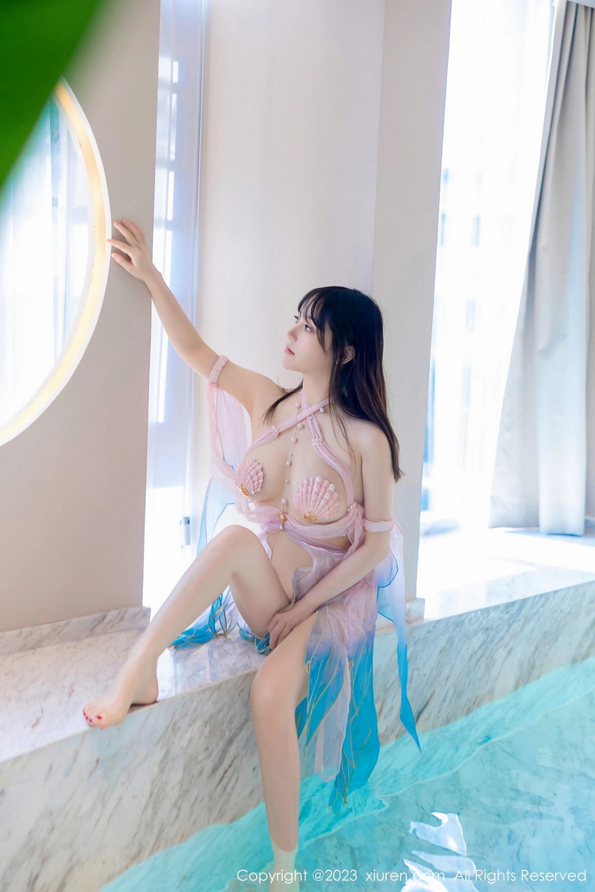 [XiuRen]高清写真图 2023.11.10 No.7650 豆瓣酱 丰腴美臀