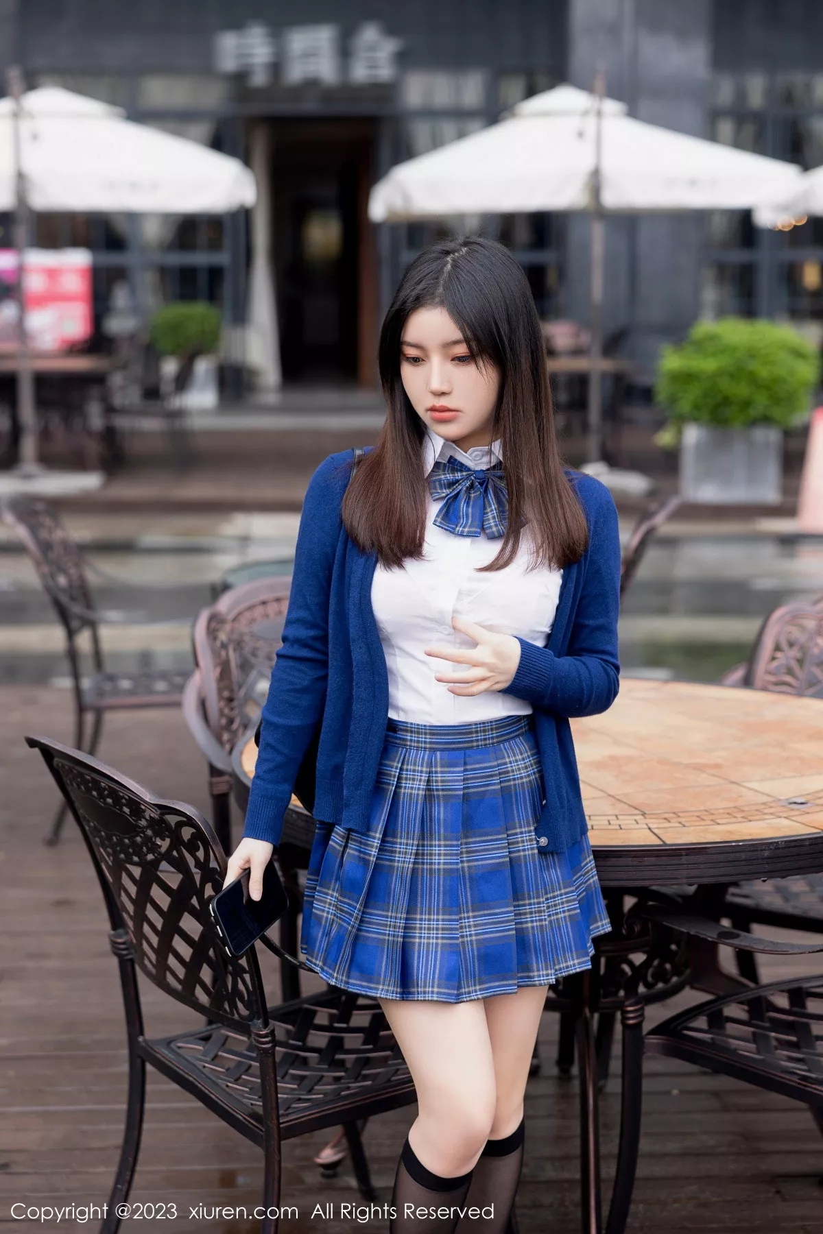 [XiuRen]高清写真图 2023.12.01 No.7754 豆瓣酱 丝袜美臀