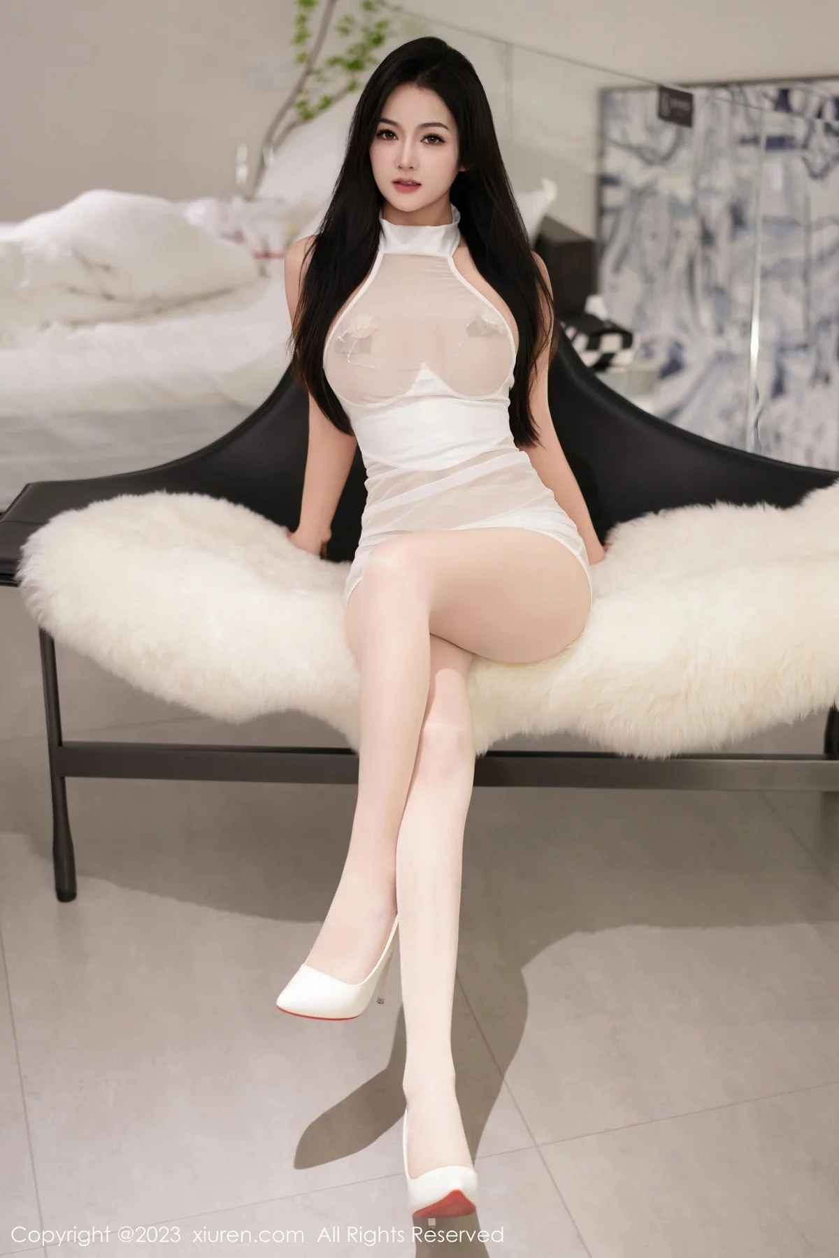 [XiuRen]高清写真图 2023.12.29 No.7892 豆瓣酱 沙滩美臀