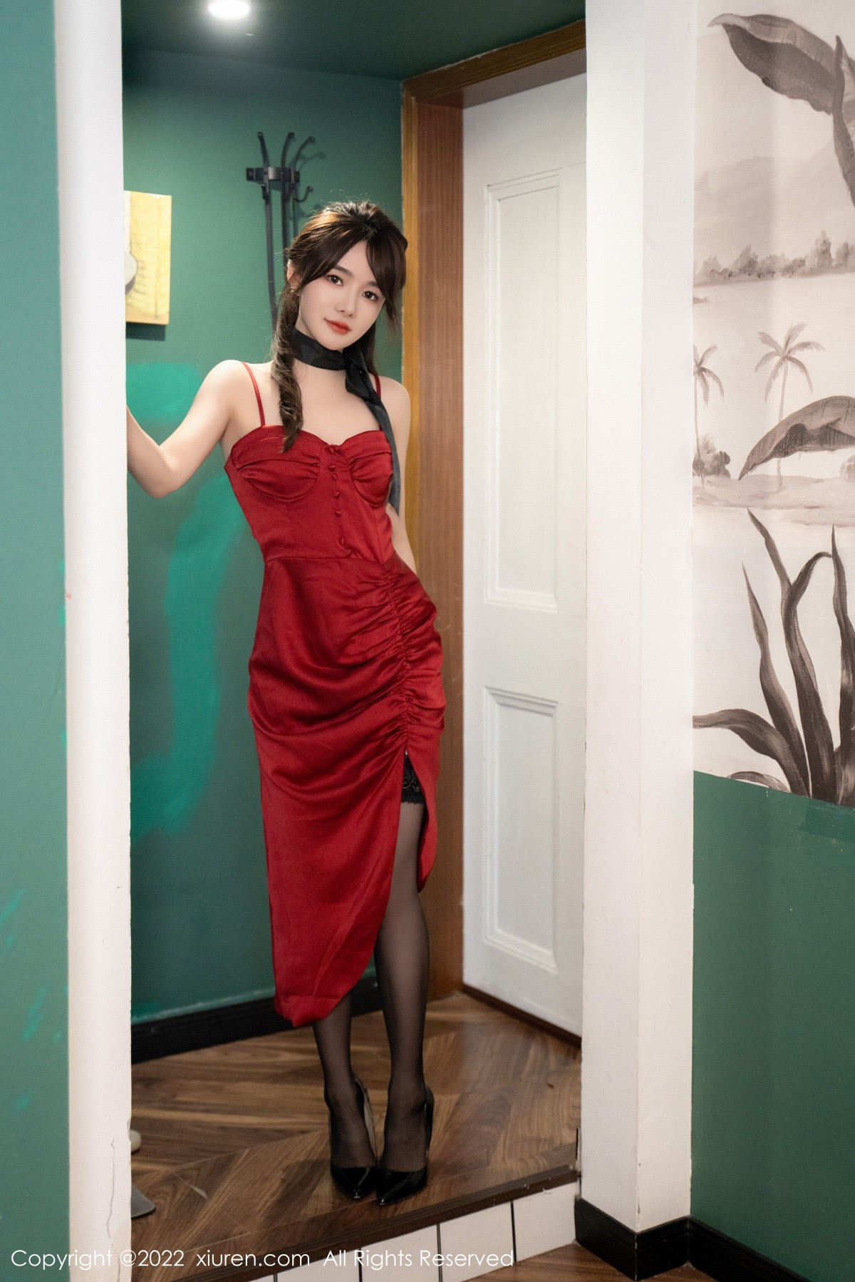 [XiuRen]高清写真图 2022.12.05 No.5949 婠婠么 黑丝美臀