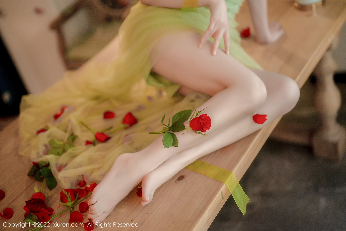 [XiuRen]高清写真图 2022.11.18 No.5875 婠婠么 丰腴美臀