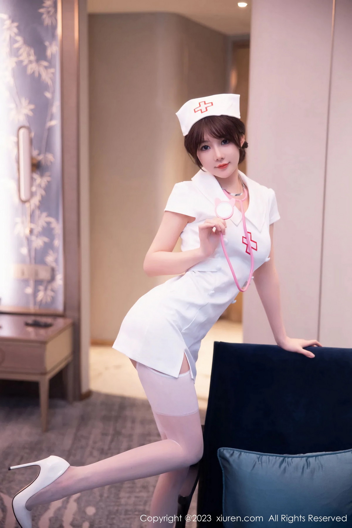 [XiuRen]高清写真图 2023.02.06 No.6221 婠婠么 护士服丝袜