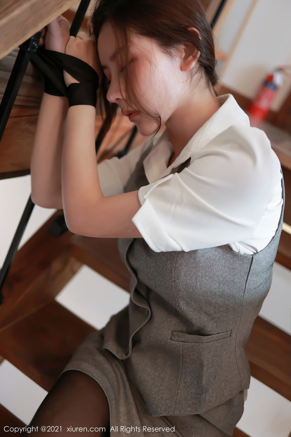[XiuRen]高清写真图 2021.04.12 VOL.3291 尹甜甜