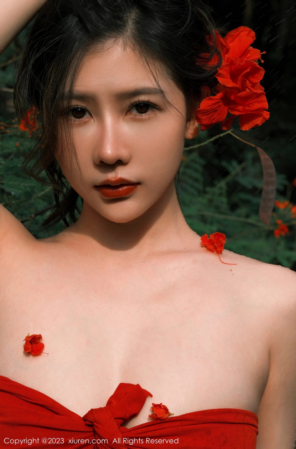 [XiuRen]高清写真图 2023.04.23 No.6617 尹甜甜 万宁旅拍