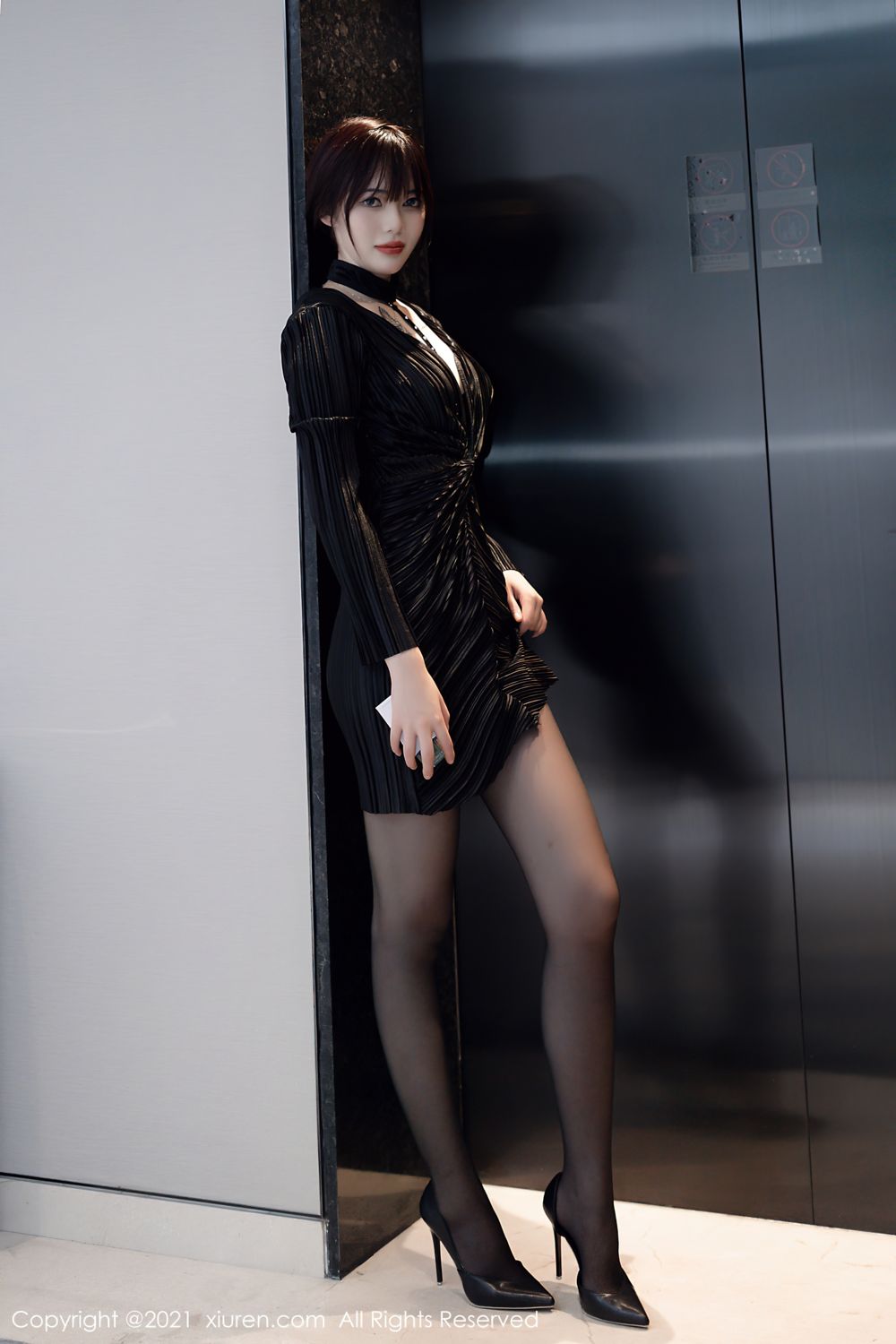 [XiuRen]高清写真图 2021.10.19 No.4080 Arude薇薇