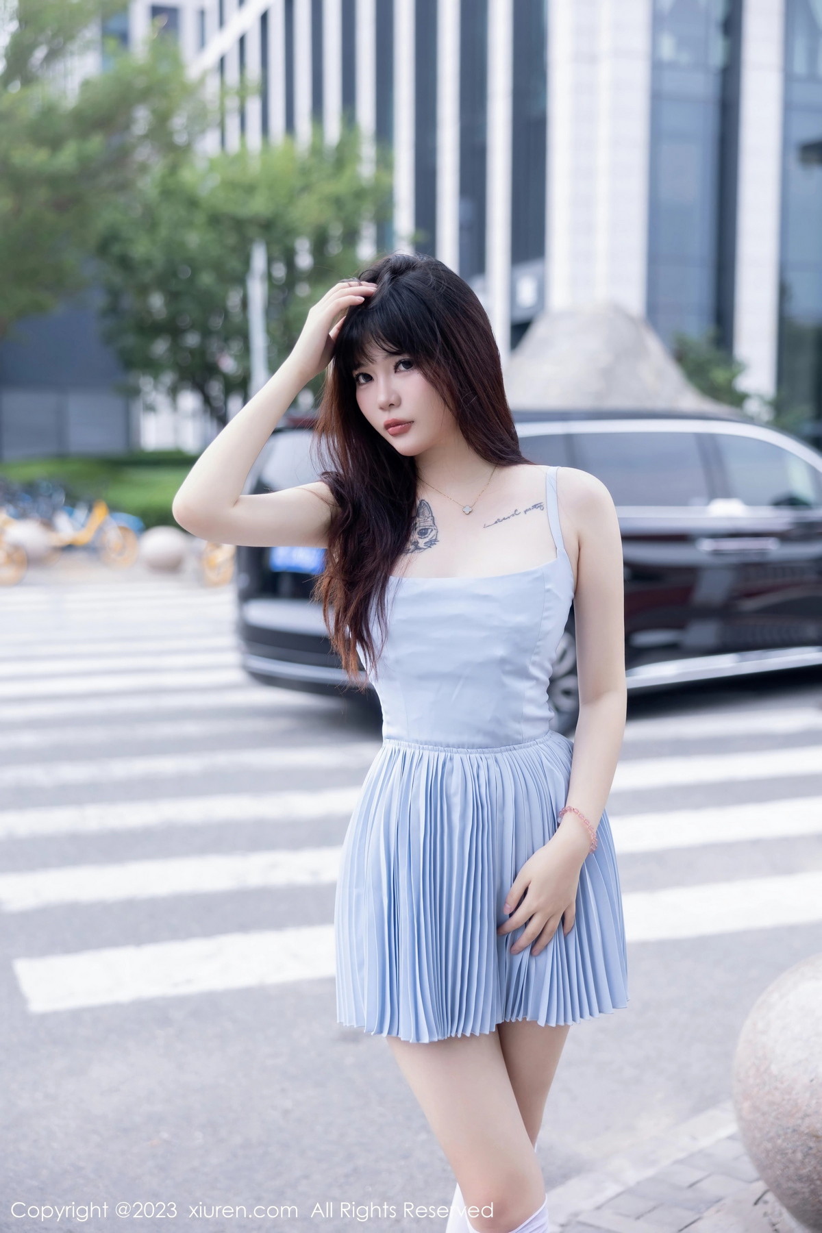 [XiuRen]高清写真图 2023.08.22 No.7266 Arude薇薇 丝袜美腿