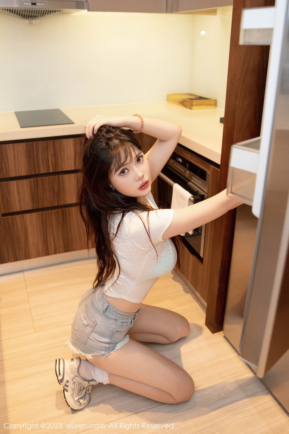 [XiuRen]高清写真图 2023.09.07 No.7350 Arude薇薇 丰腴美臀