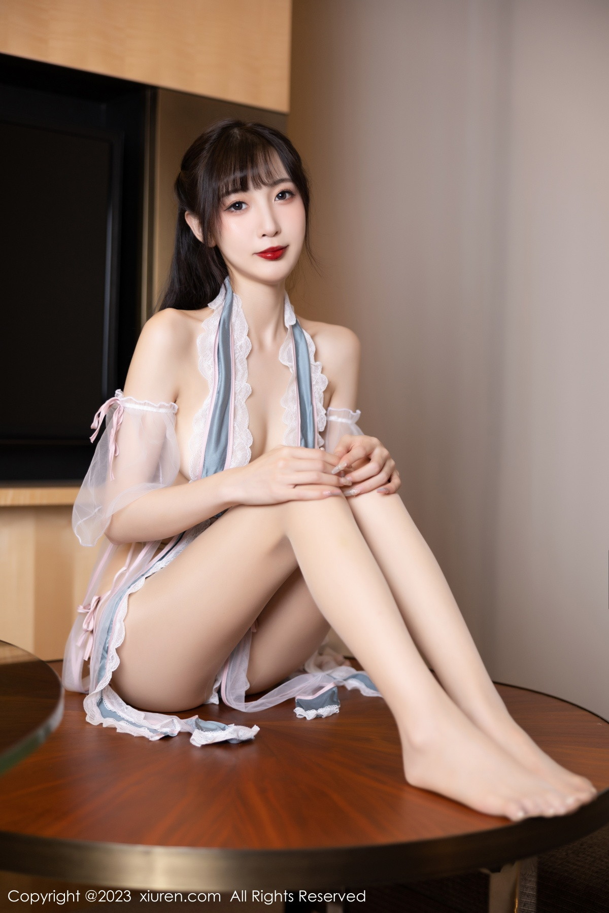 [XiuRen]高清写真图 2023.01.04 No.6086 林星阑 清秀美腿