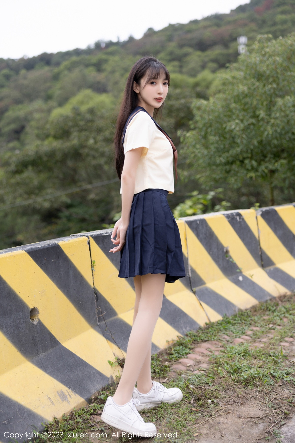 [XiuRen]高清写真图 2023.01.12 No.6126 林星阑 制服美腿