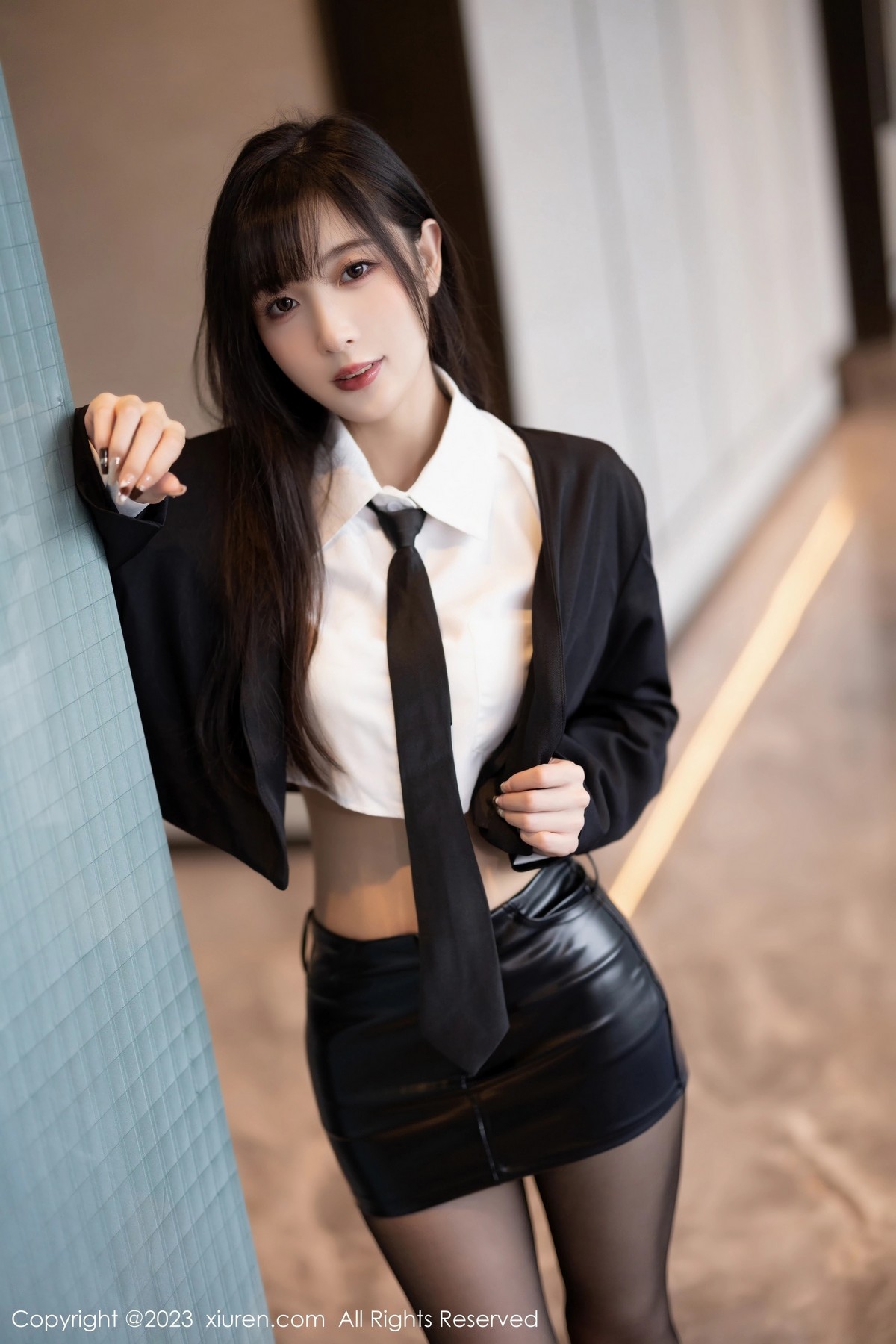 [XiuRen]高清写真图 2023.04.27 No.6651 林星阑 黑丝美腿