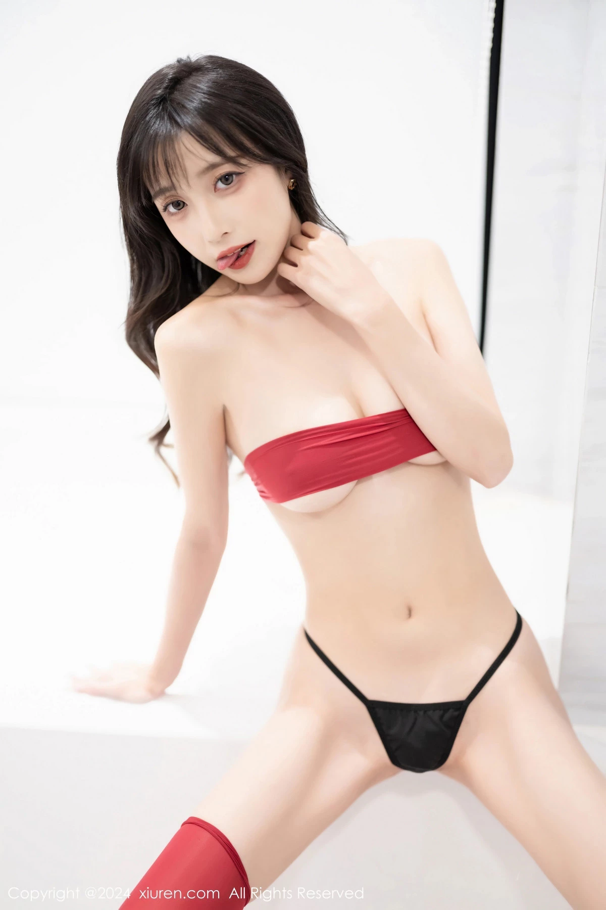 [XiuRen]高清写真图 2024.02.20 No.8116 林星阑 丝袜美腿