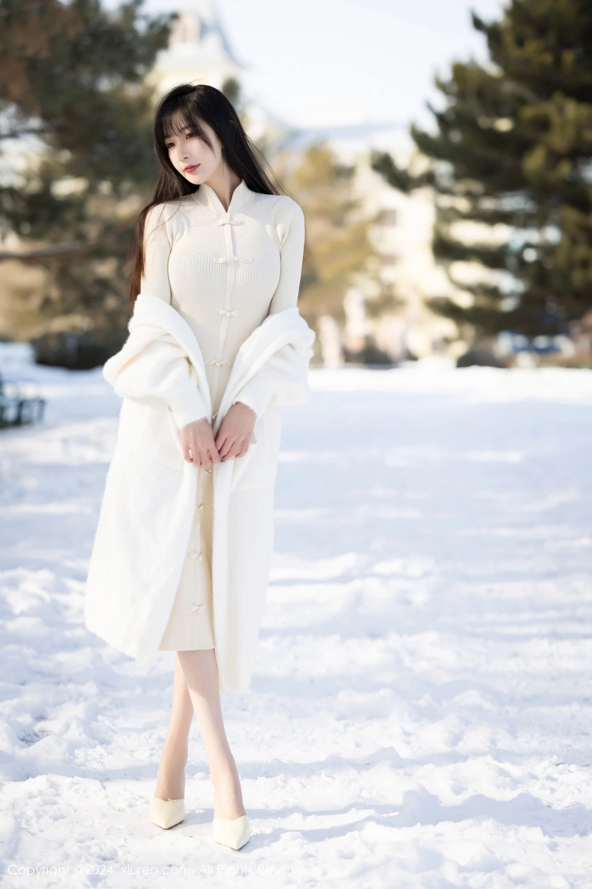 [XiuRen]高清写真图 2024.03.28 No.8307 林星阑 美腿丝袜