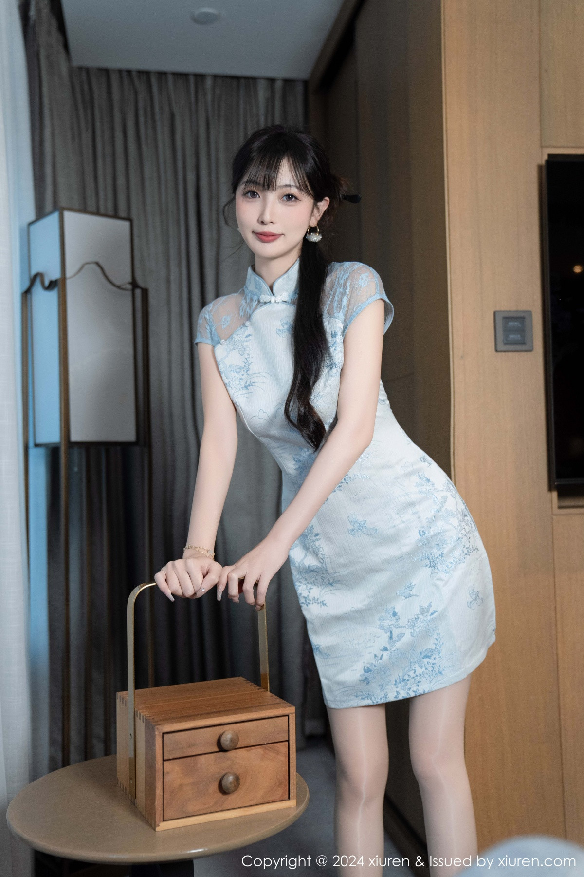 [XiuRen]高清写真图 2024.11.22 No.9487 林星阑 旗袍美腿