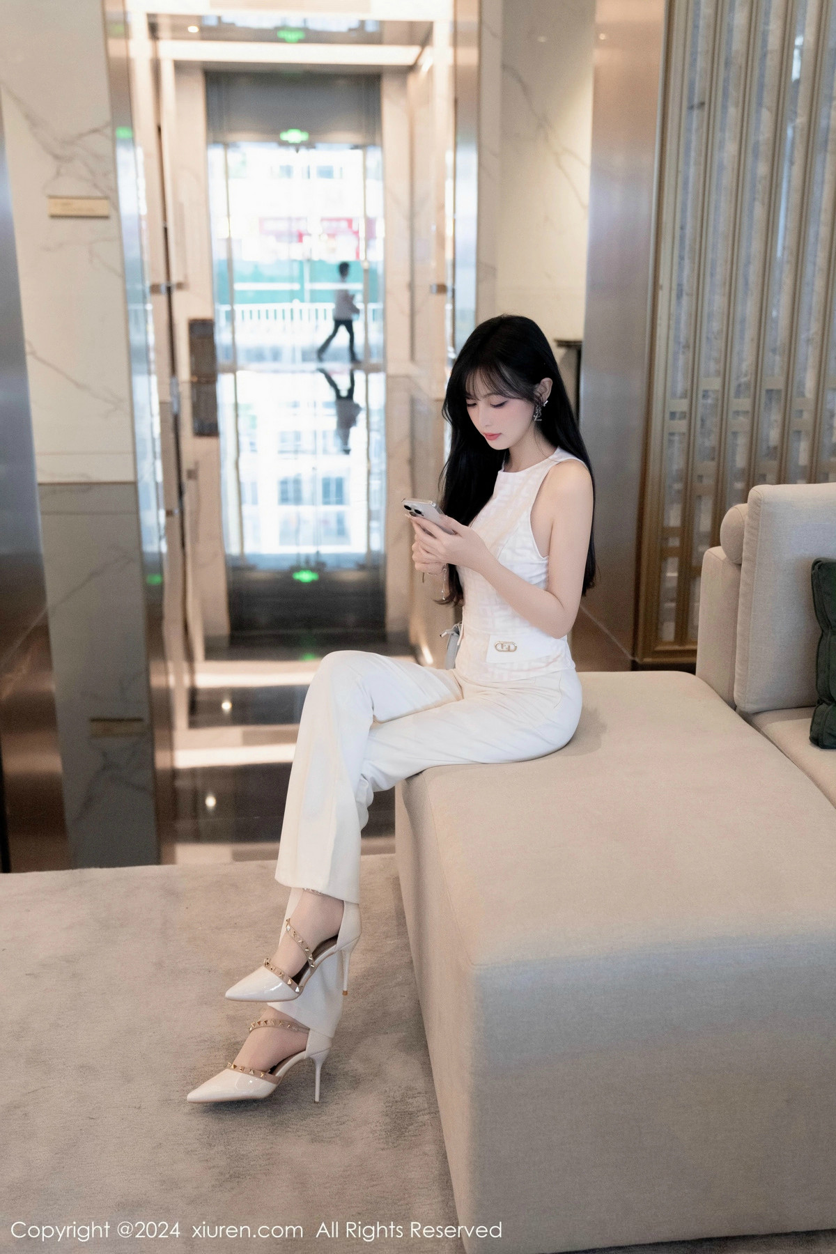 [XiuRen]高清写真图 2024.11.29 No.9528 林星阑 美腿丝袜