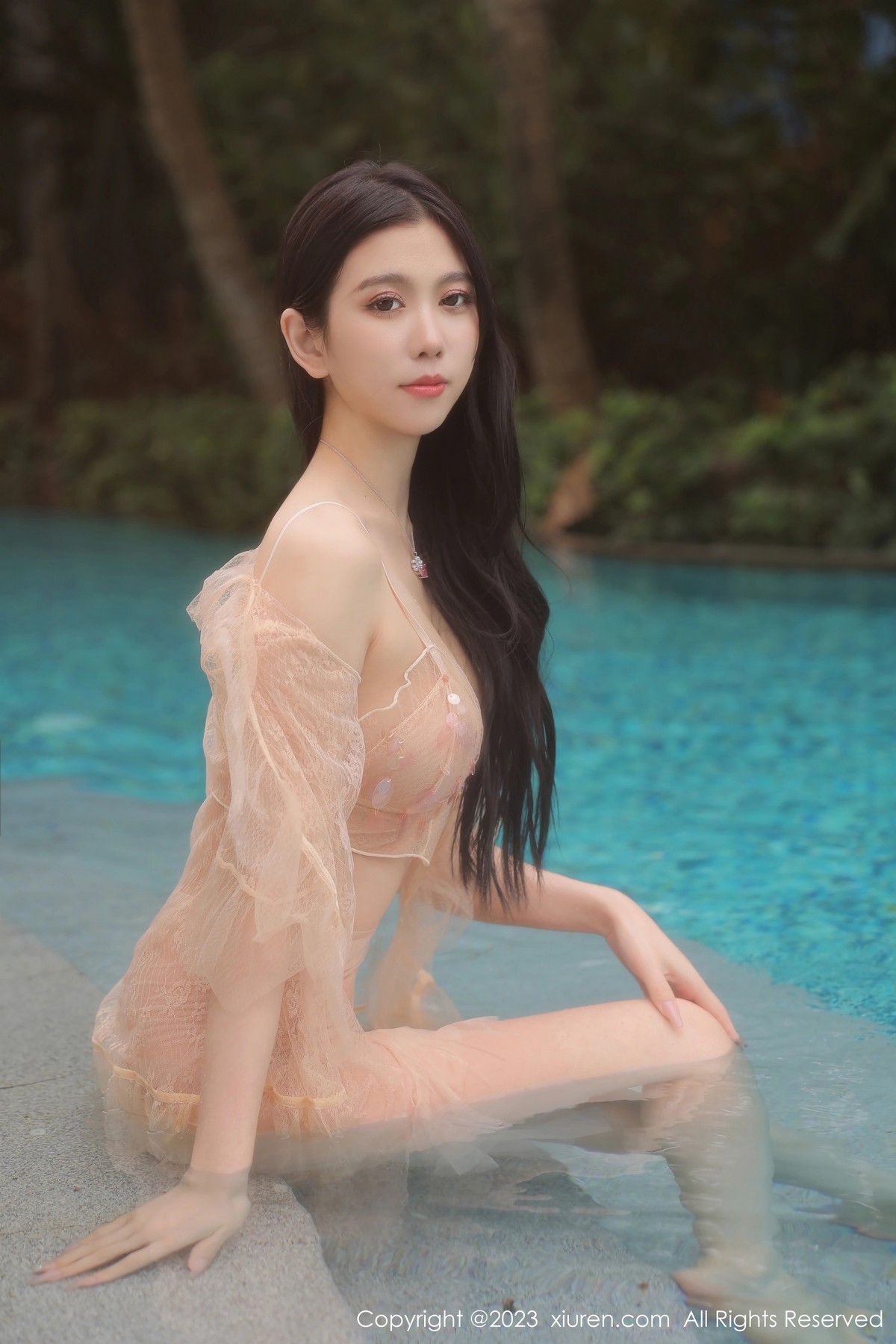 [XiuRen]高清写真图 2023.03.07 No.6370 李雅柔182CM 泳池美腿
