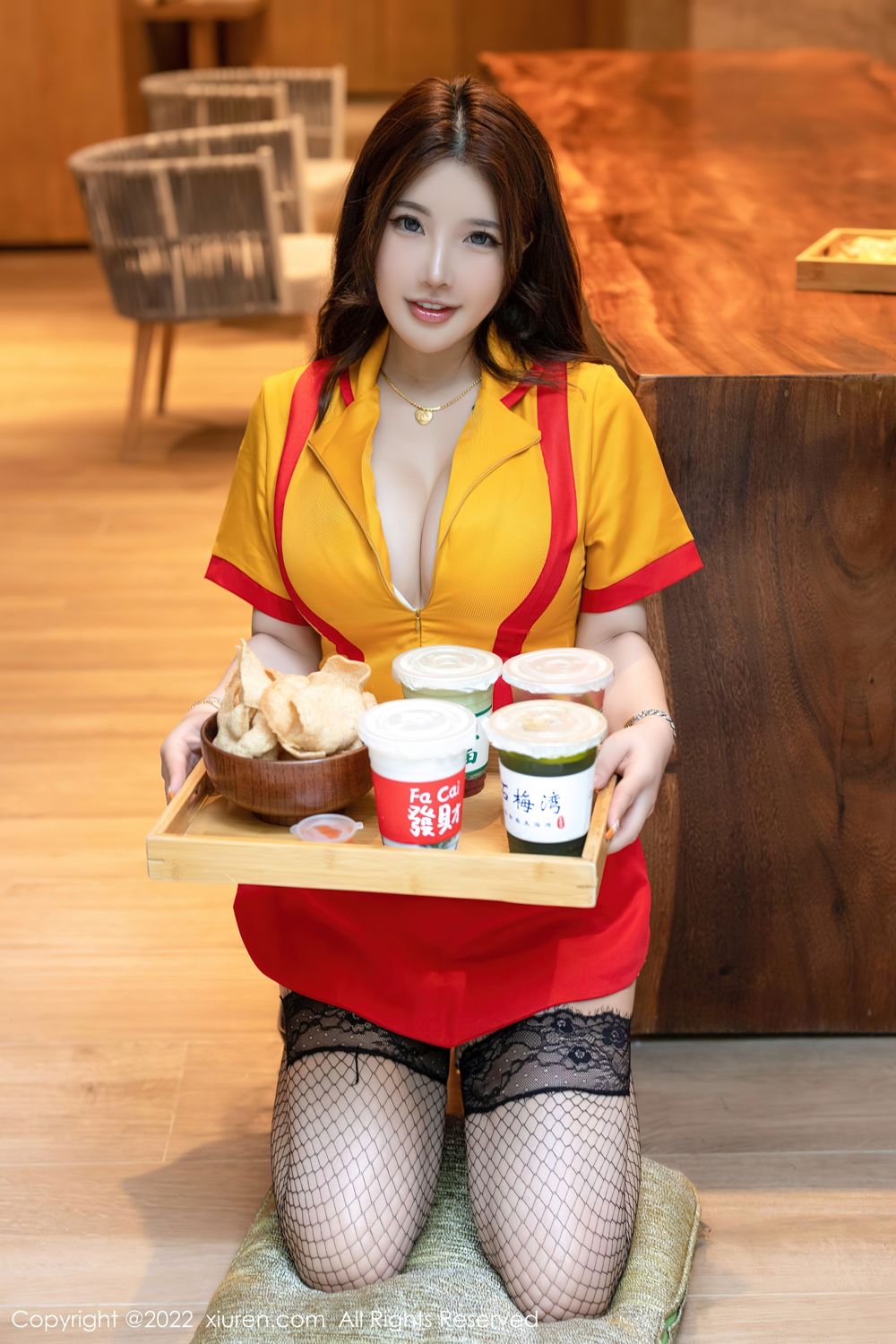 [XiuRen]高清写真图 2022.08.29 No.5509 小海臀Rena