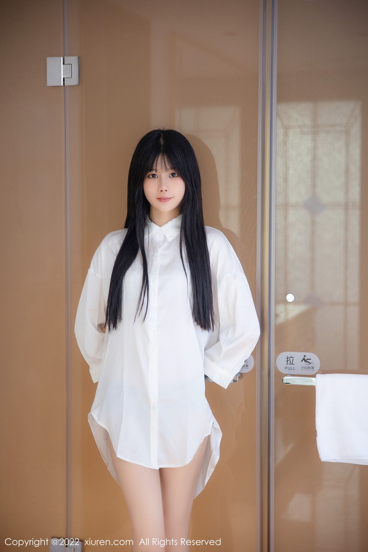[XiuRen]高清写真图 2022.11.25 No.5909 77qiqi 浴缸美腿