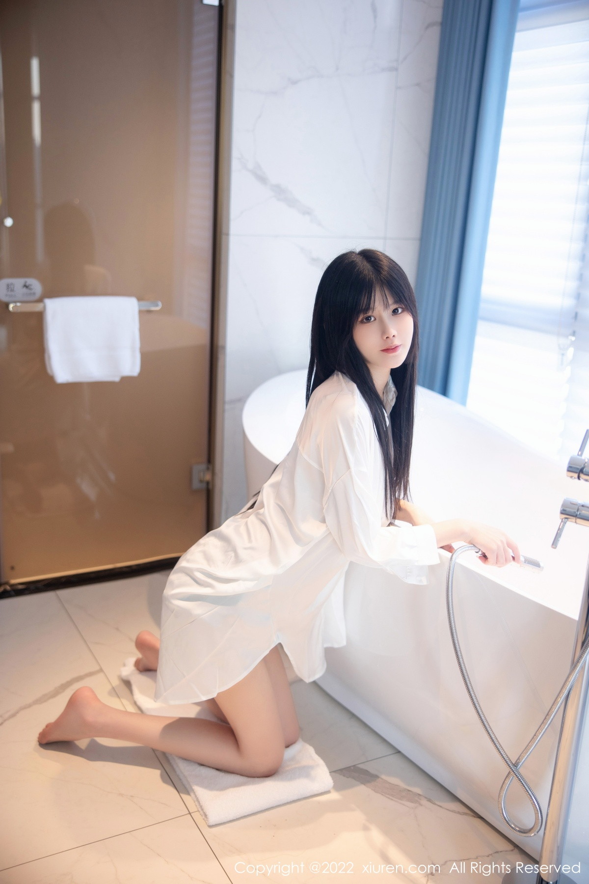 [XiuRen]高清写真图 2022.11.25 No.5909 77qiqi 浴缸美腿