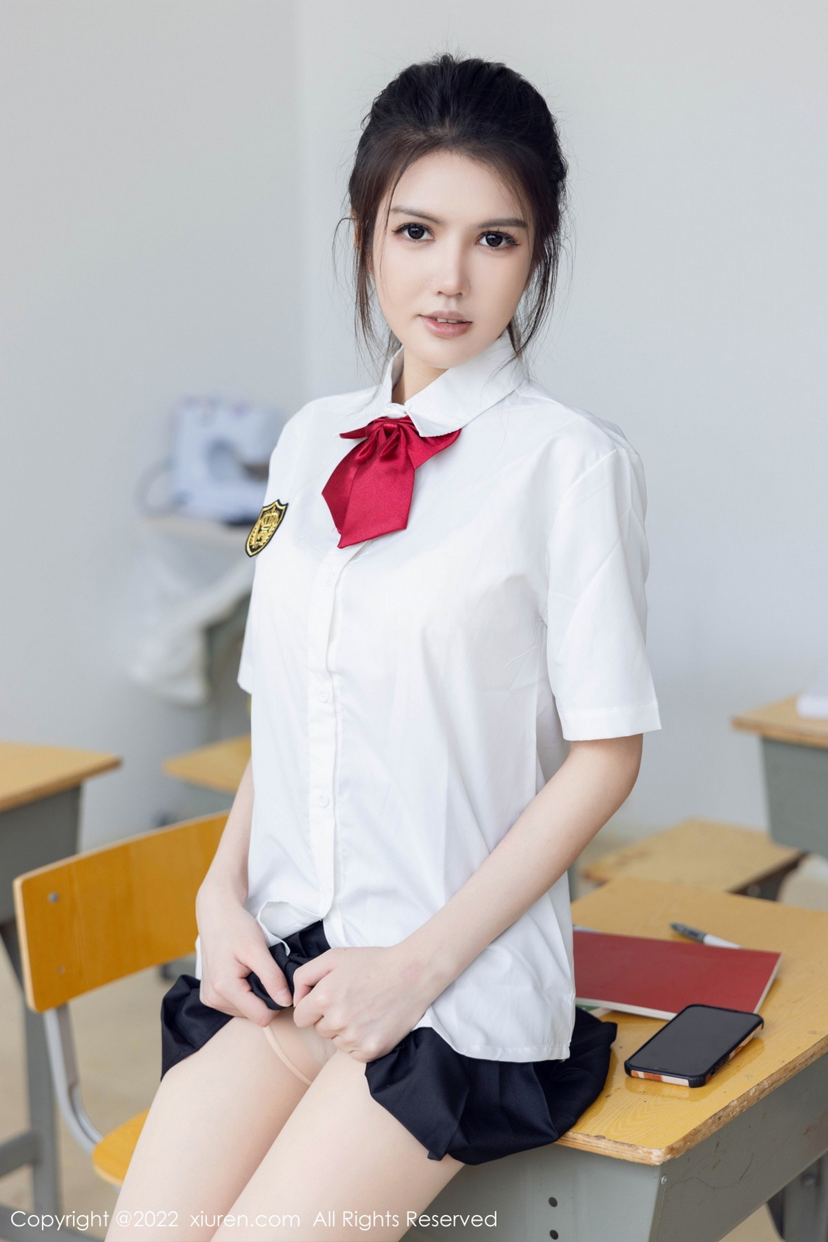 [XiuRen]高清写真图 2022.10.26 No.5762 媛媛酱belle 丝袜白T
