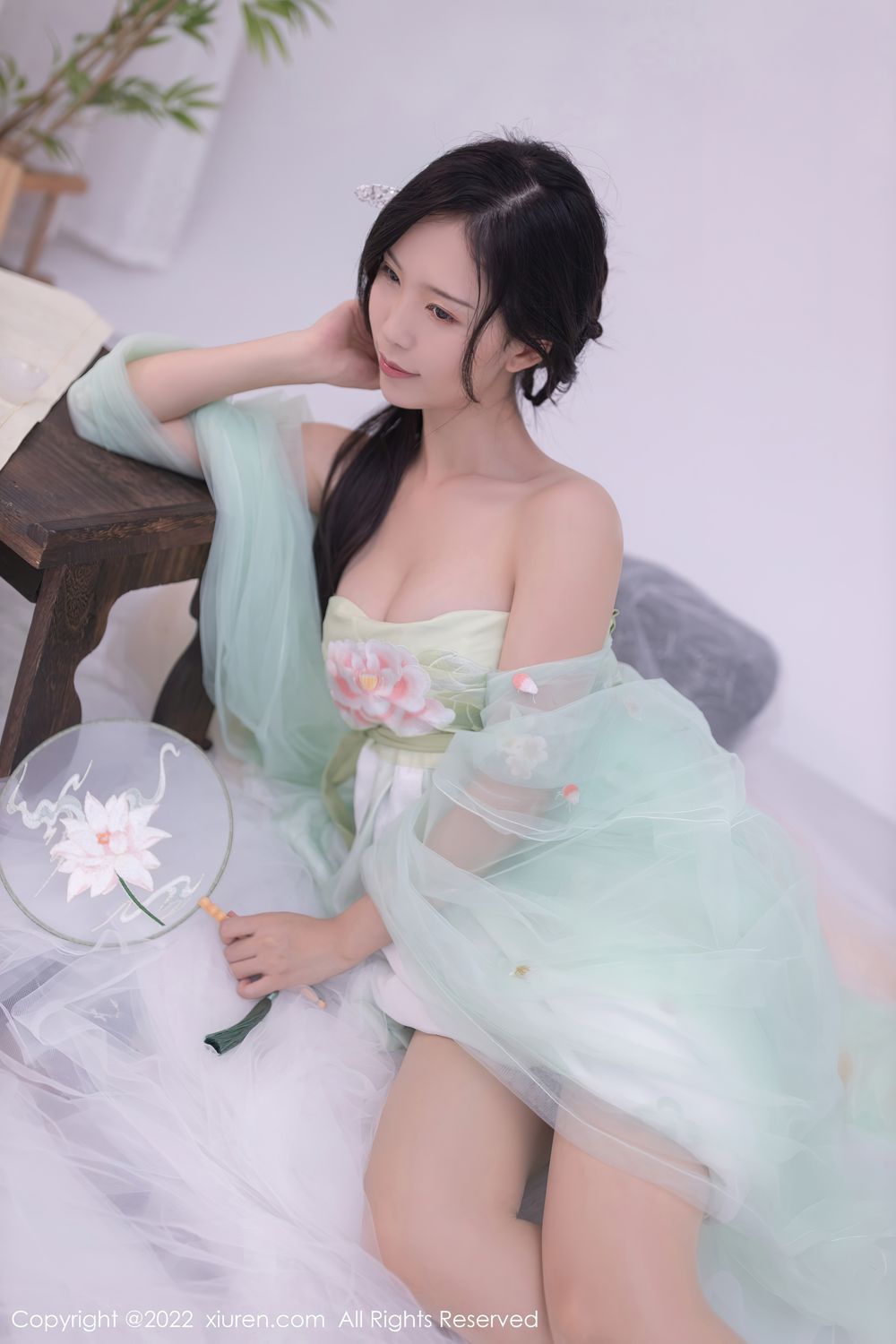 [XiuRen]高清写真图 2022.07.27 No.5345 利世