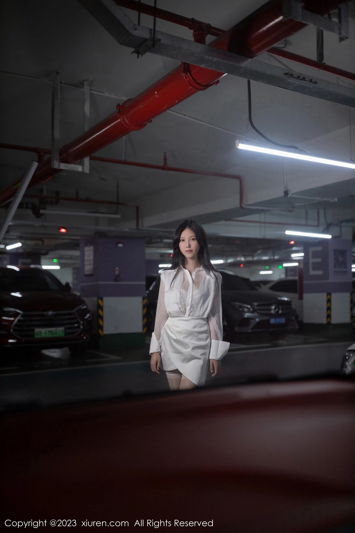 [XiuRen]高清写真图 2023.03.08 No.6382 利世 丝袜美腿