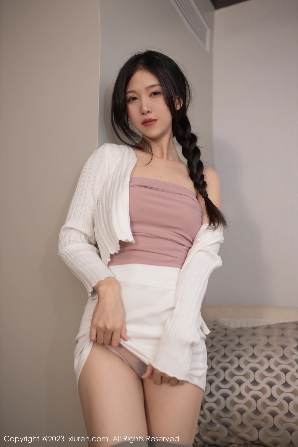 [XiuRen]高清写真图 2023.04.26 No.6643 利世 丝袜美腿