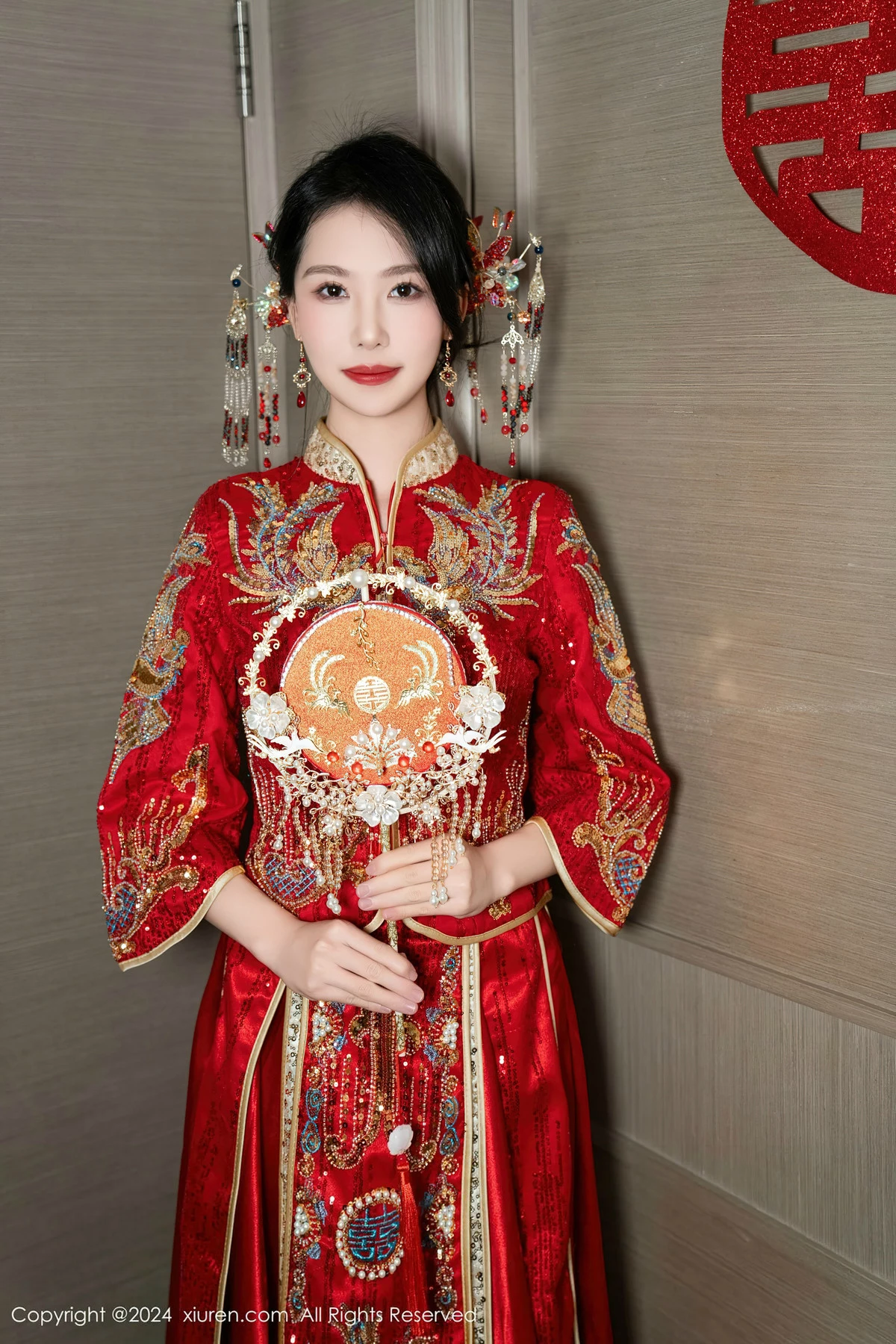 [XiuRen]高清写真图 2024.04.11 No.8376 利世 美腿丝袜