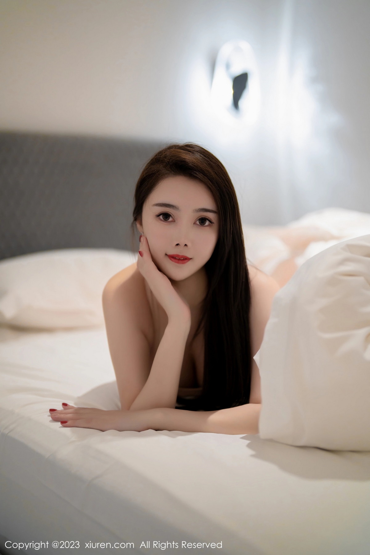 [XiuRen]高清写真图 2023.10.17 No.7517 Summer宝宝 丝袜美腿