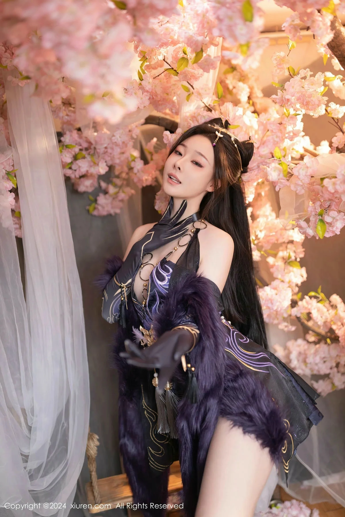 [XiuRen]高清写真图 2024.03.14 No.8232 小逗逗 美腿性感