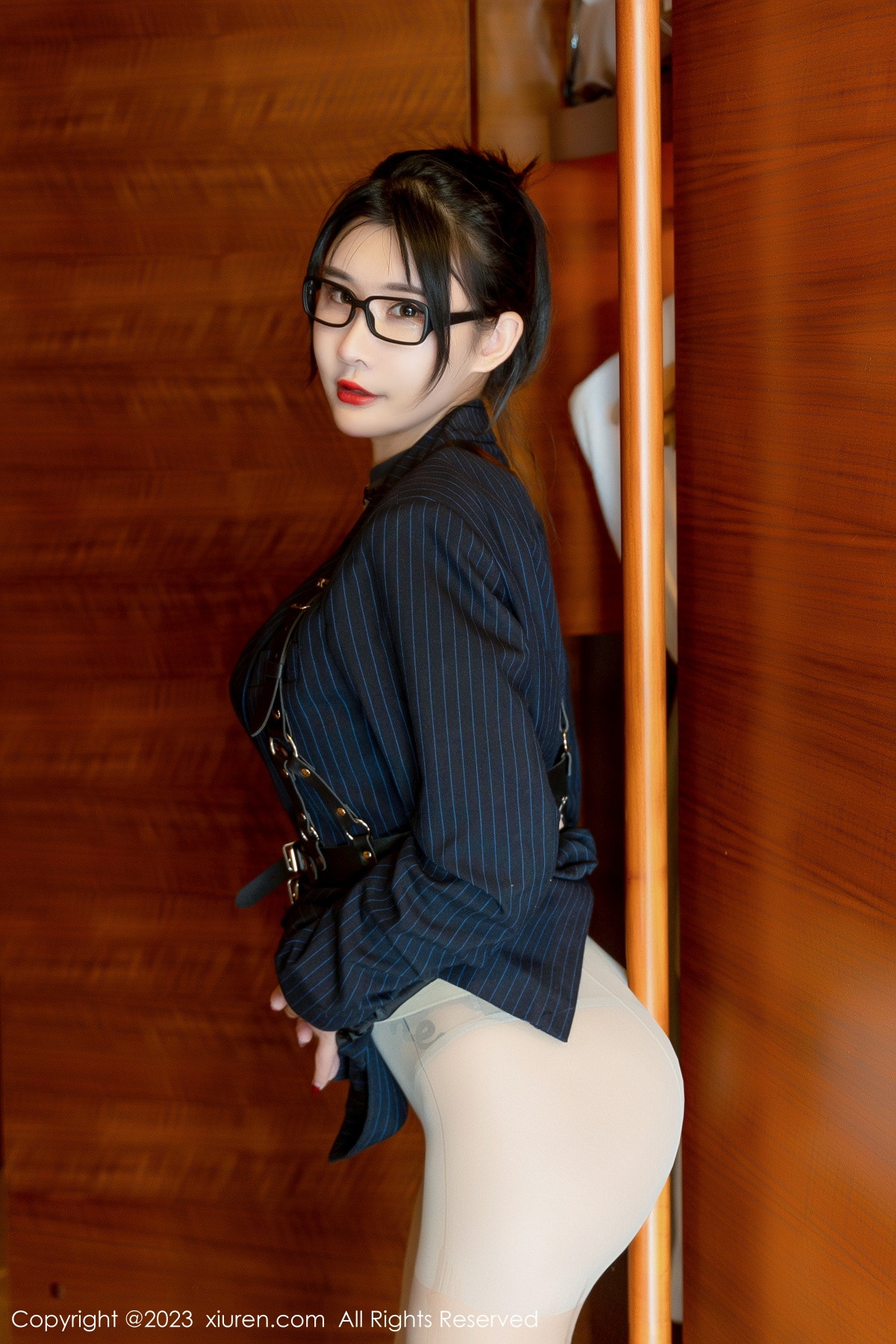 [XiuRen]高清写真图 2023.02.13 No.6255 夏沫沫tifa 丝袜美腿