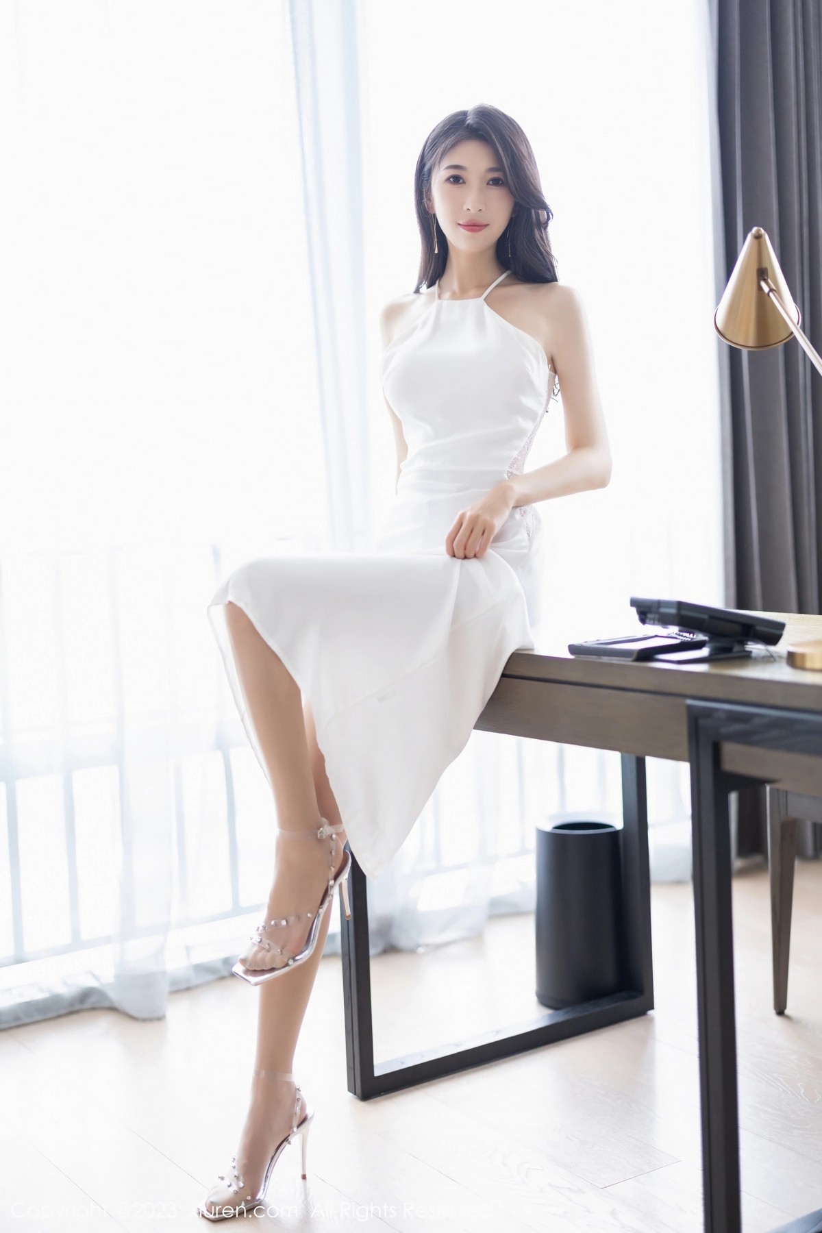 [XiuRen]高清写真图 2023.05.29 No.6817 林乐一 丝袜美腿
