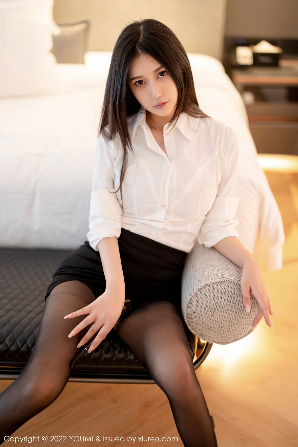 [YOUMI]高清写真图 2022.08.11 VOL.827 laura阿姣