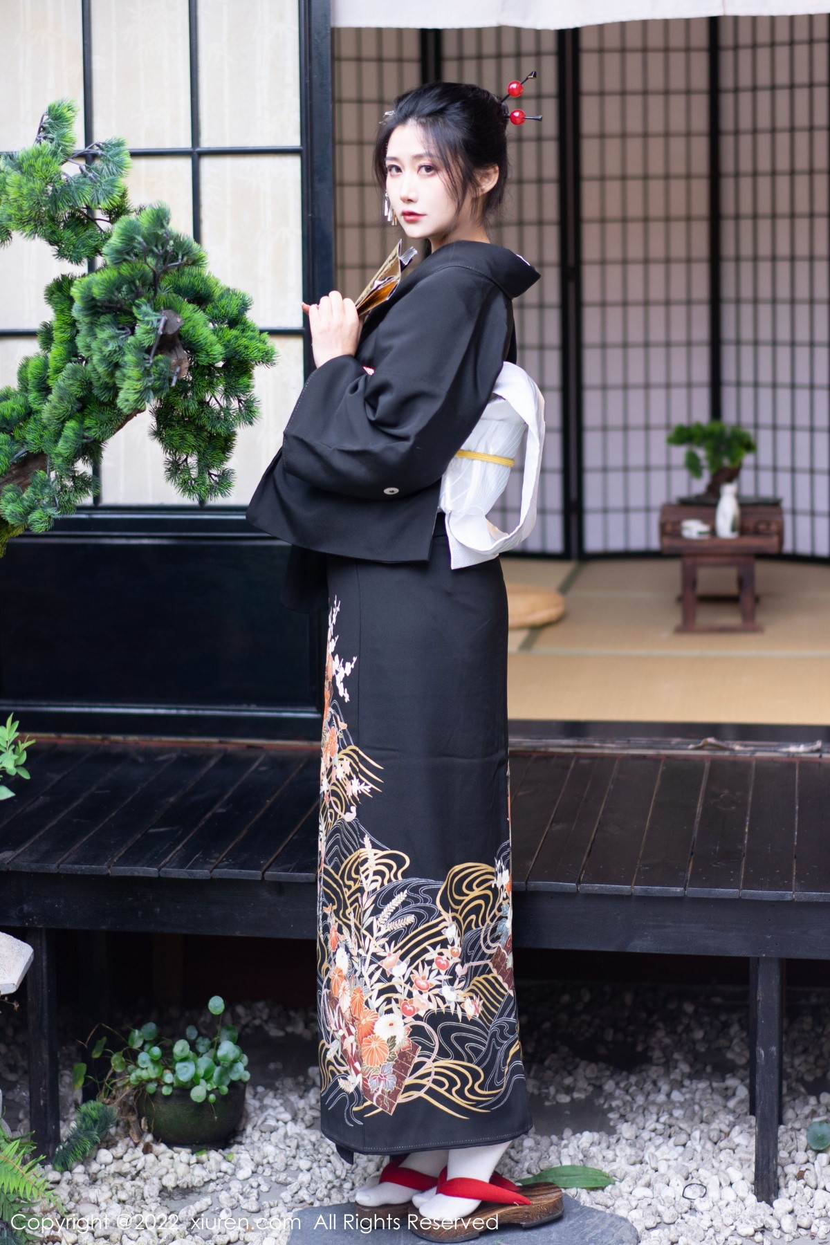 [XiuRen]高清写真图 2022.11.30 No.5932 laura阿姣 和服美腿