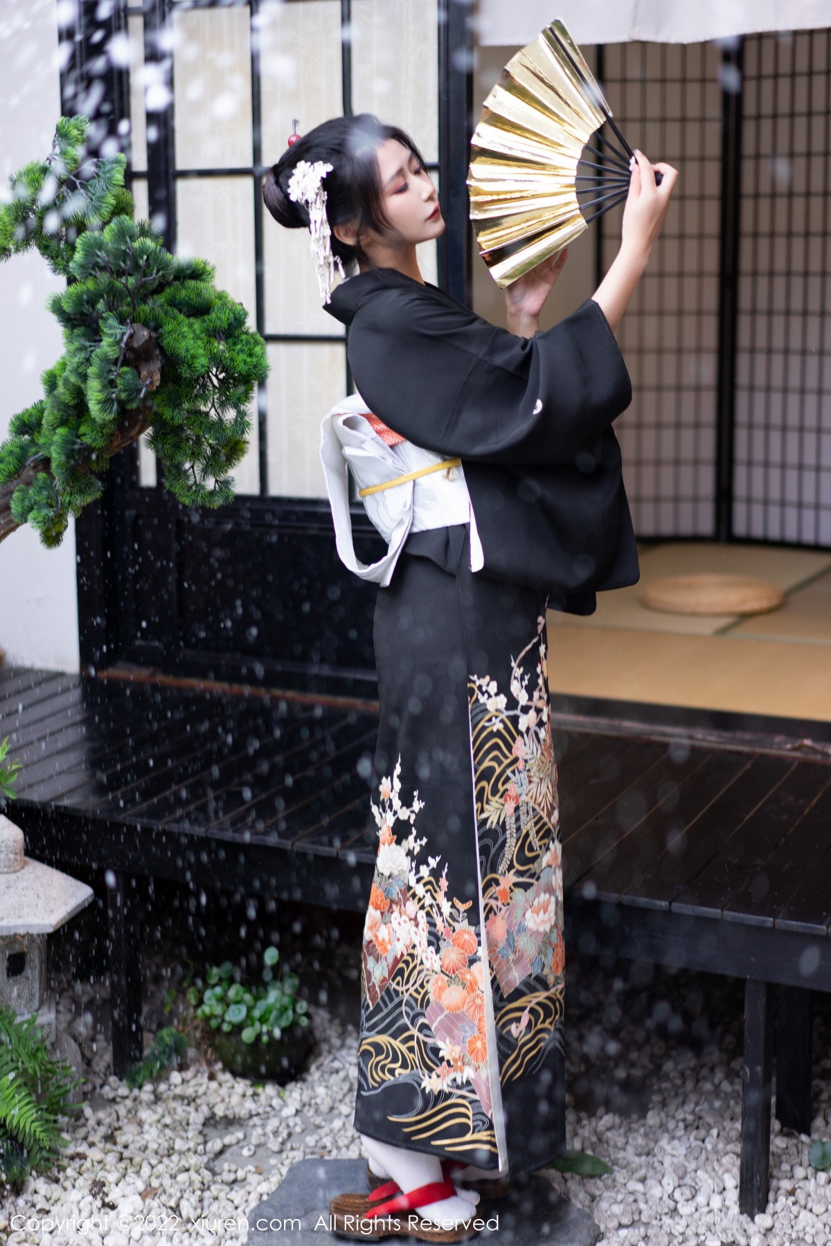 [XiuRen]高清写真图 2022.11.30 No.5932 laura阿姣 和服美腿